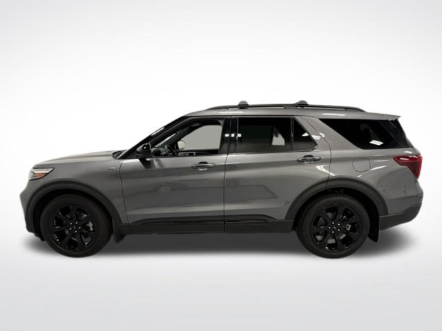 Used 2024 Ford Explorer ST-Line w/ Class IV Trailer Tow Package RWD image 5