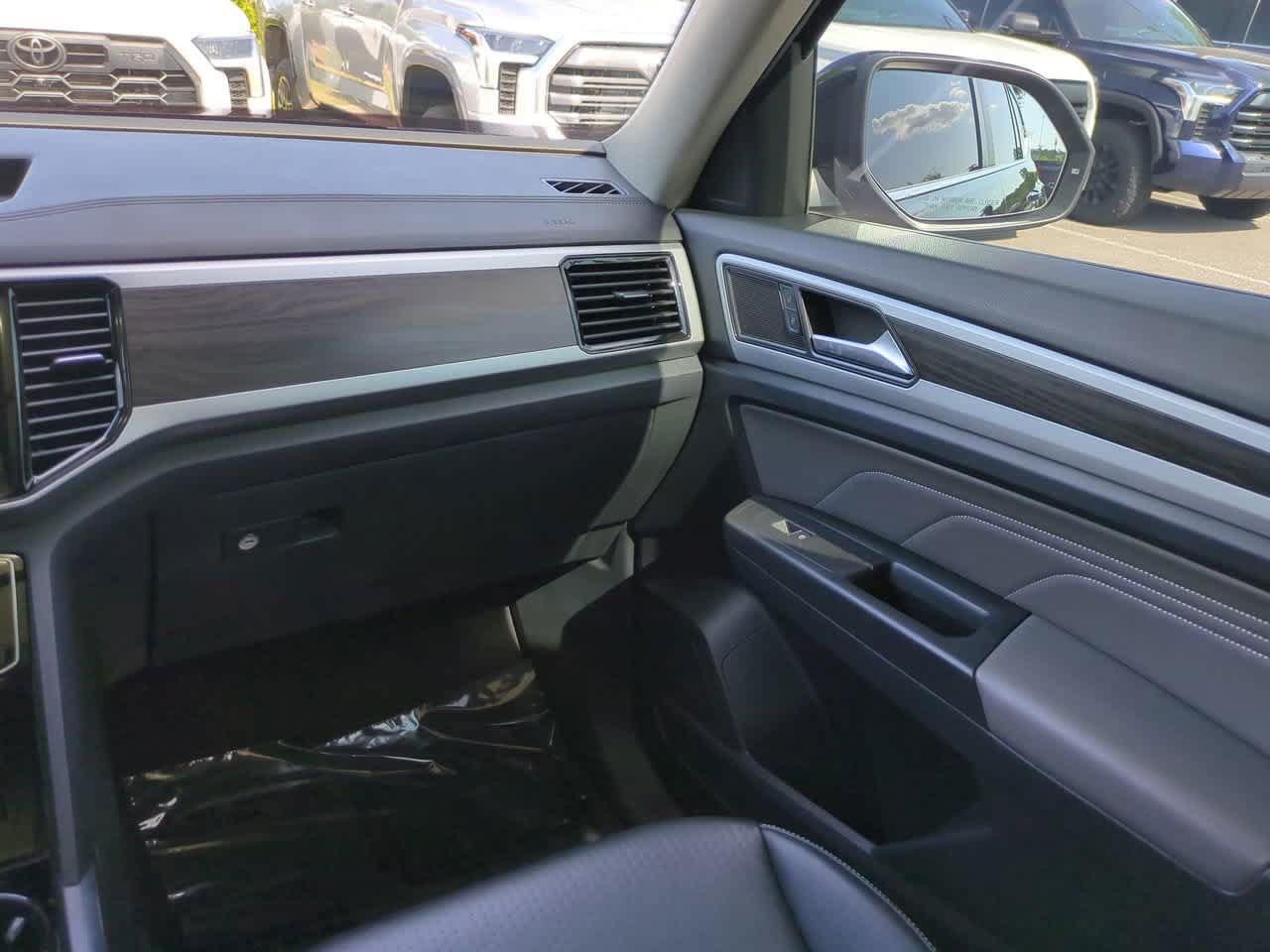 Used 2022 Volkswagen Atlas SE FWD image 17