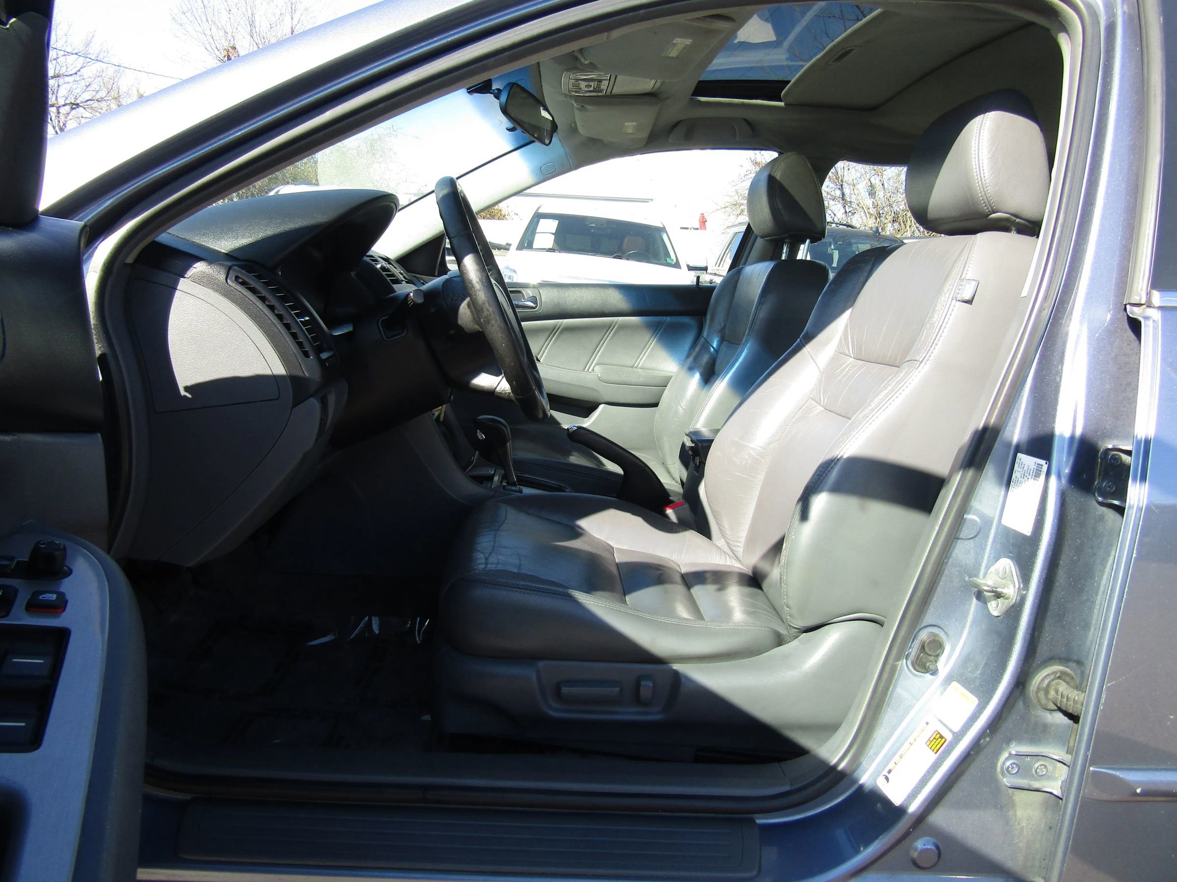 Used 2007 Honda Accord EX-L image 8