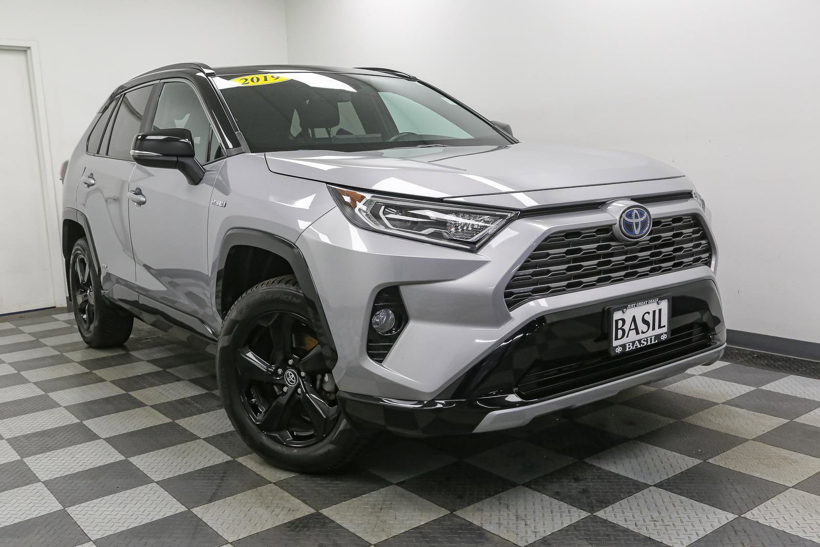 Used 2019 Toyota RAV4 XSE w/ Carpet Mat Package AWD/4WD image 2