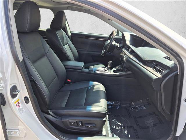 Used 2016 Lexus ES 350 w/ Navigation System Package FWD image 21