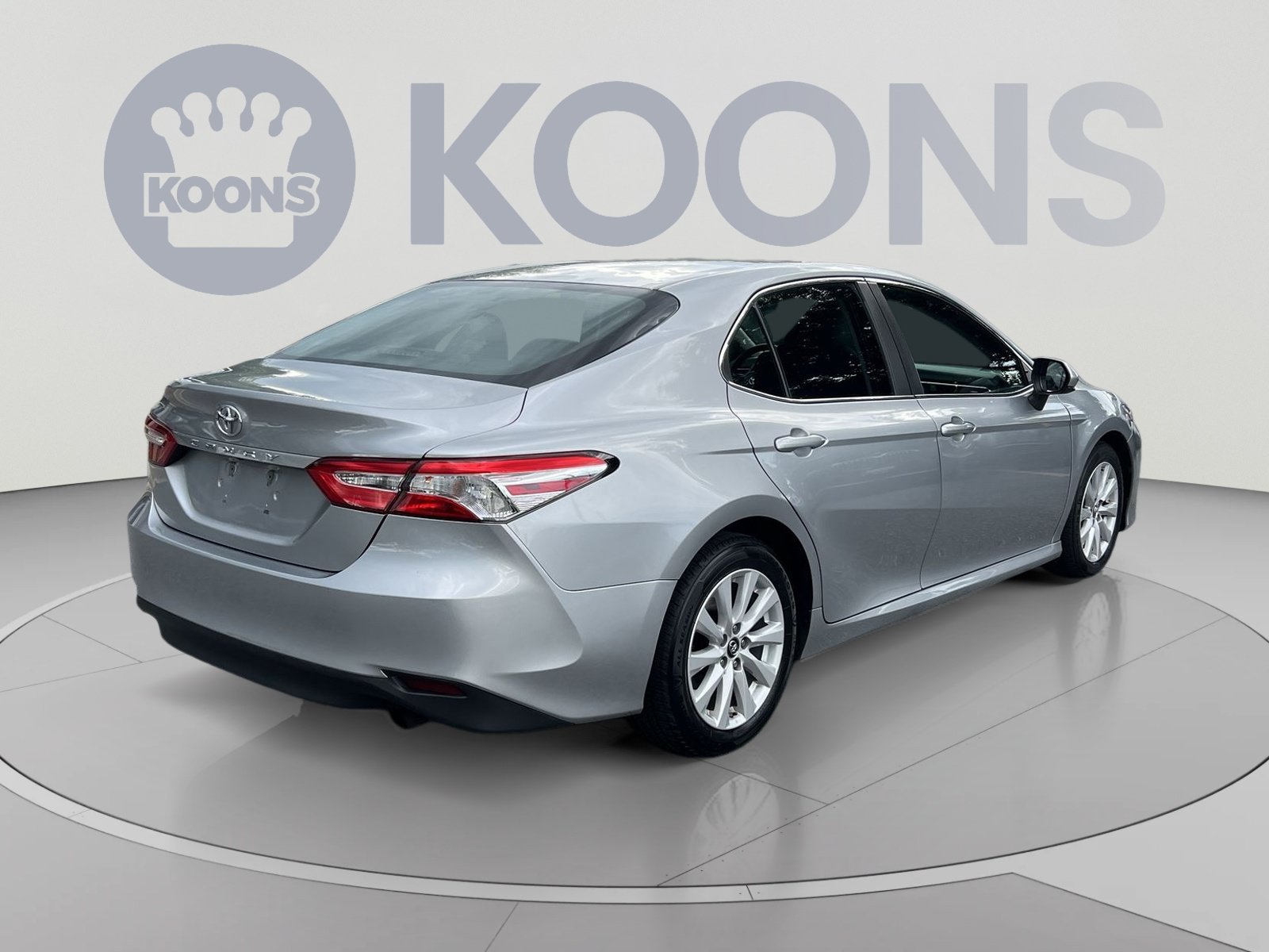 Used 2018 Toyota Camry LE FWD image 7