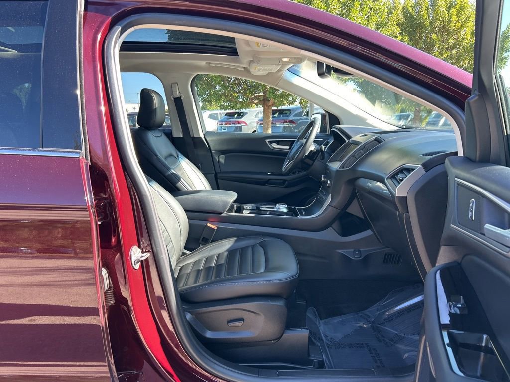 Used 2020 Ford Edge SEL w/ Cold Weather Package image 41