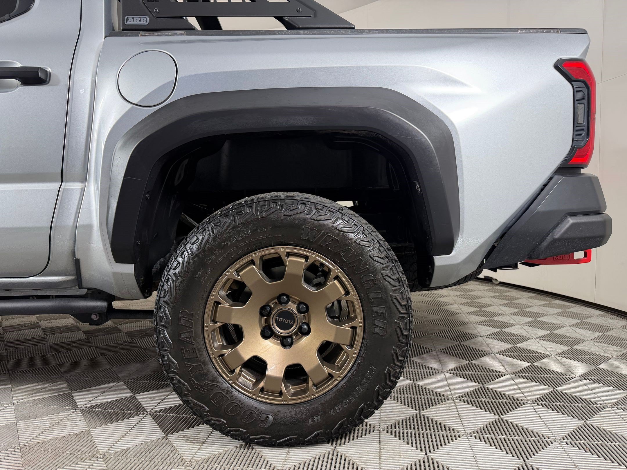 Used 2025 Toyota Tacoma 4x4 Double Cab Hybrid image 12