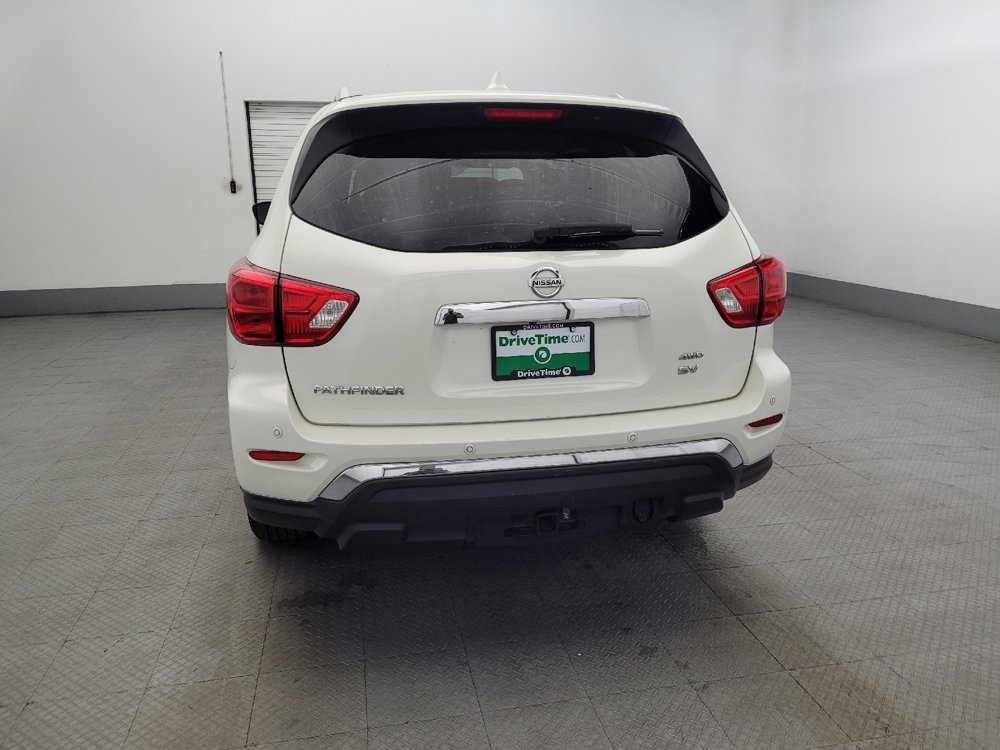 Used 2019 Nissan Pathfinder SV w/ SV Tech Package image 6