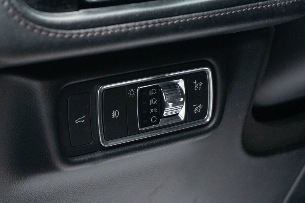 Used 2020 Lincoln Aviator Reserve w/ Elements Package Plus RWD image 17