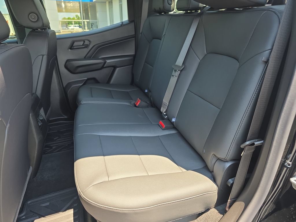 Used 2026 Chevrolet Colorado Trail Boss AWD/4WD image 13