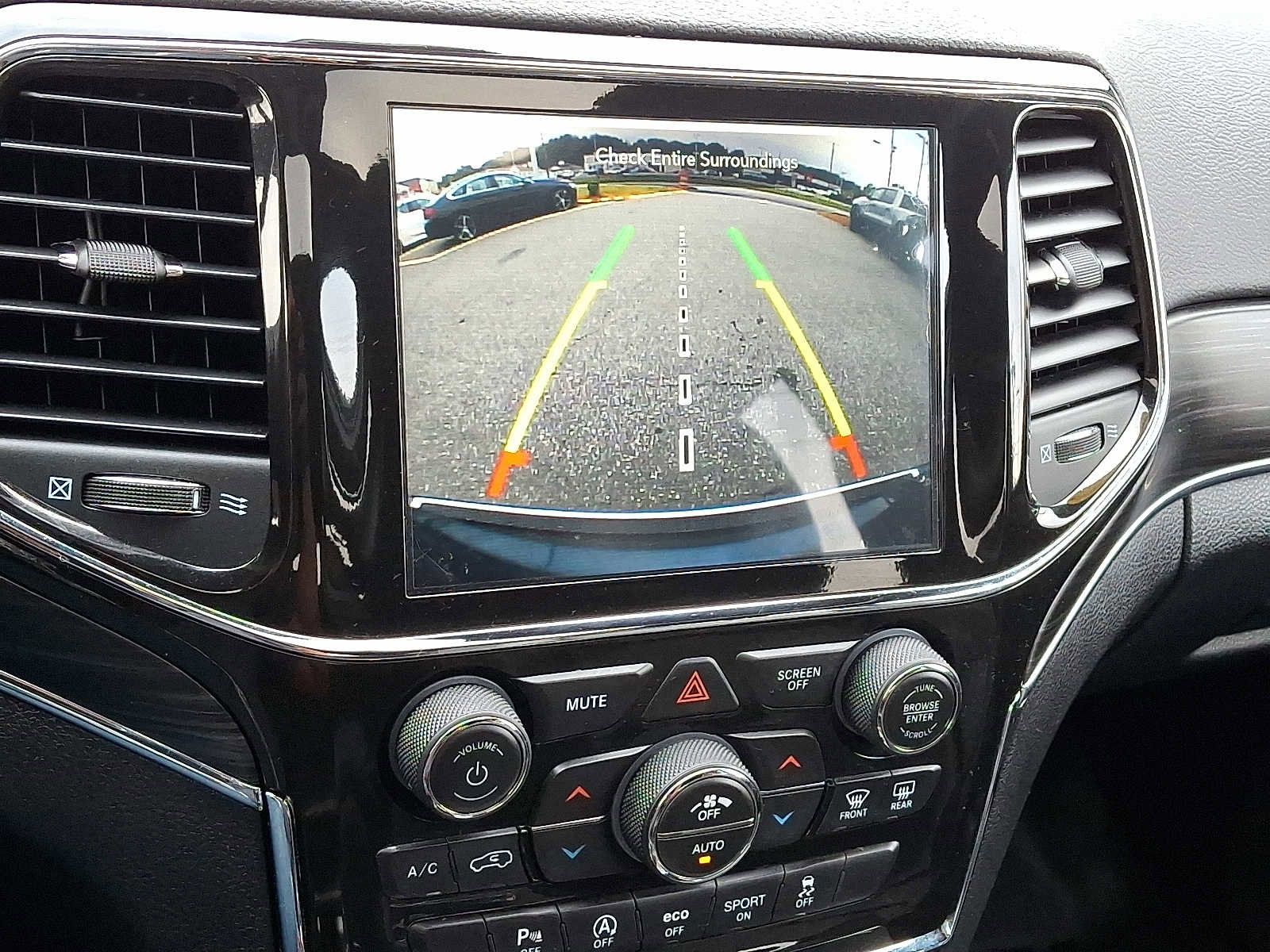 Used 2021 Jeep Grand Cherokee Limited image 21