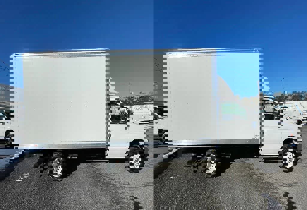 New 2024 Ford E-450 and Econoline 450 Super Duty w/ Power Windows & Locks Group image 3