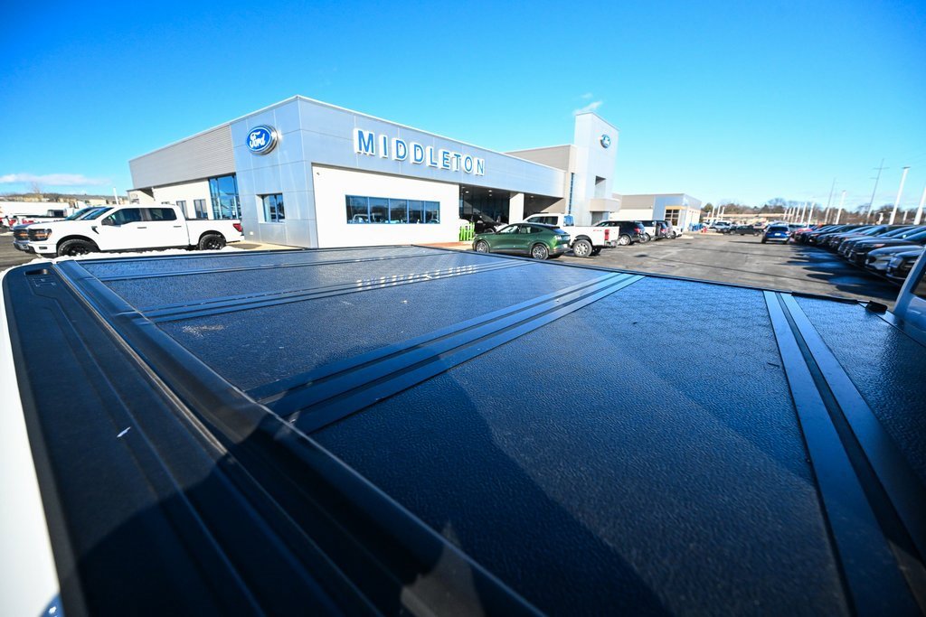 Used 2022 Chevrolet Silverado 2500 Custom w/ Custom Value Package image 16