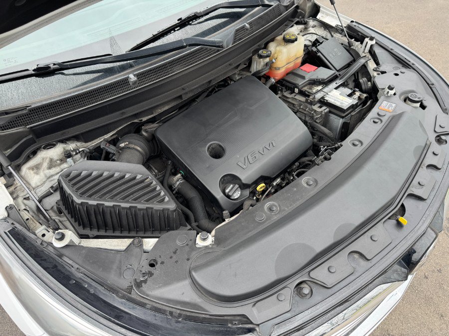 Used 2022 Buick Enclave Essence FWD image 26