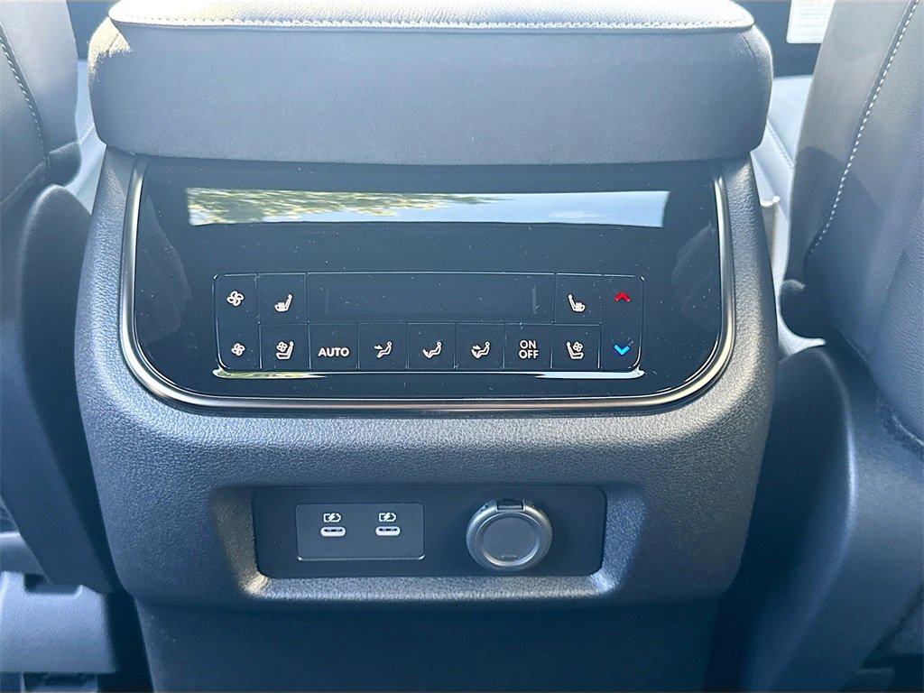 New 2026 INFINITI QX80 4WD w/ Sport Exterior Package image 27