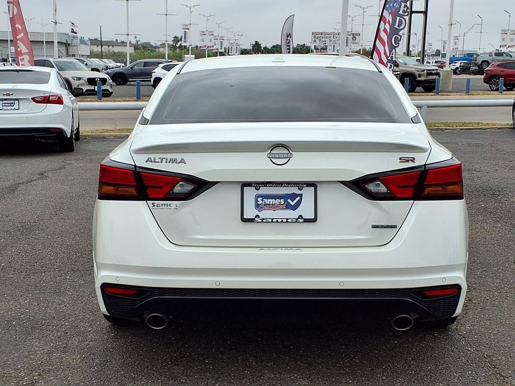 Used 2024 Nissan Altima 2.0 SR image 6