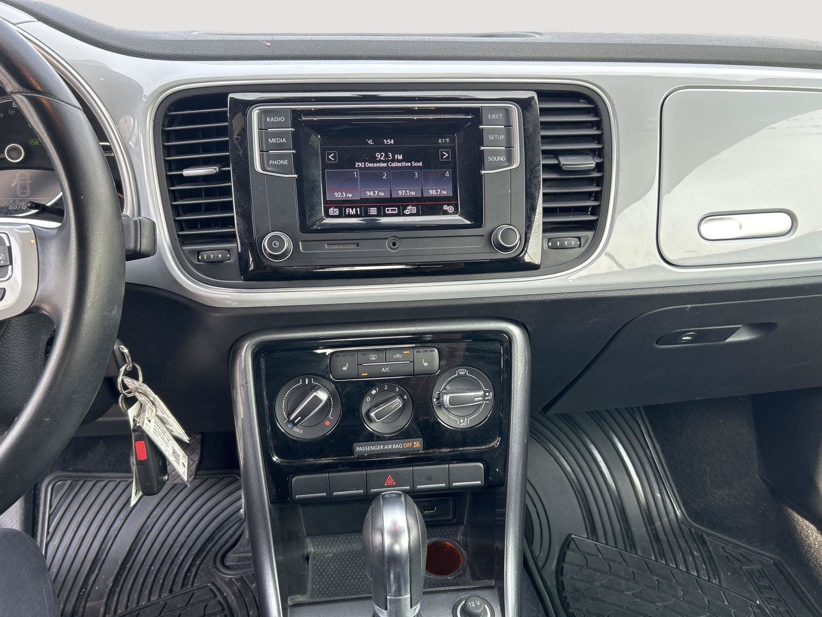 Used 2019 Volkswagen Beetle 2.0T S FWD image 17