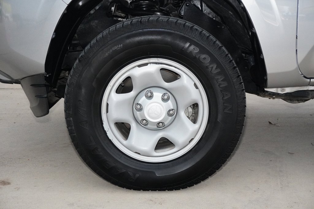 Used 2020 Toyota Tacoma SR5 image 9