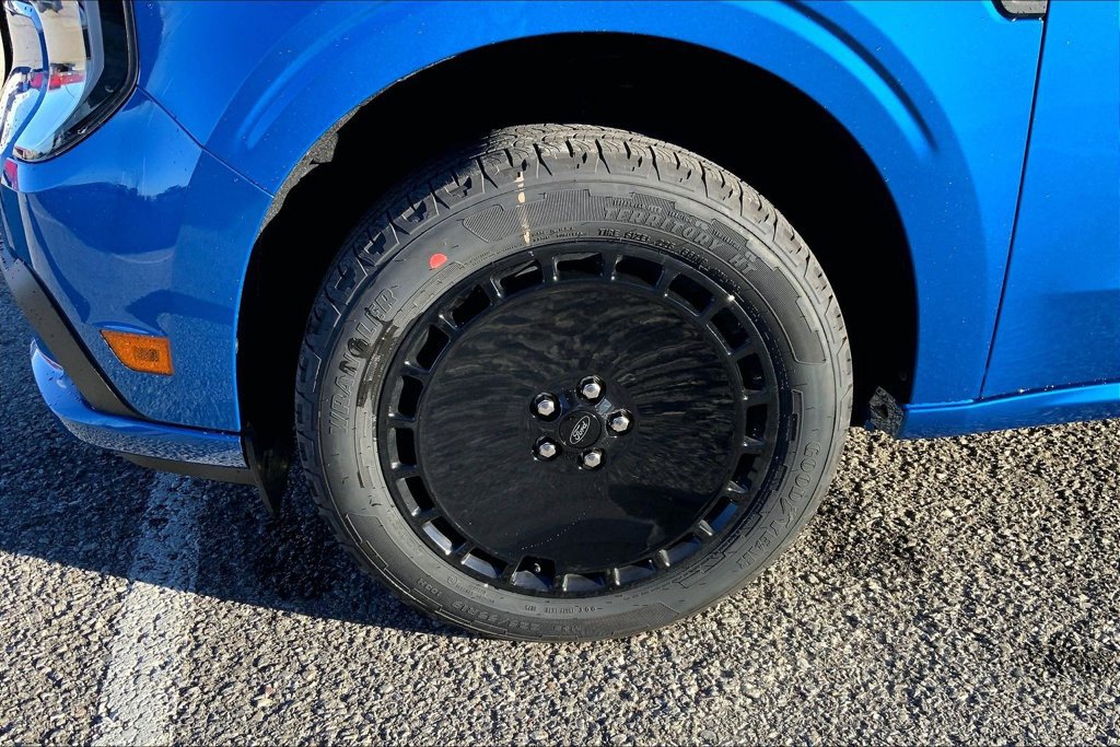 New 2026 Ford Maverick Lobo AWD/4WD image 12