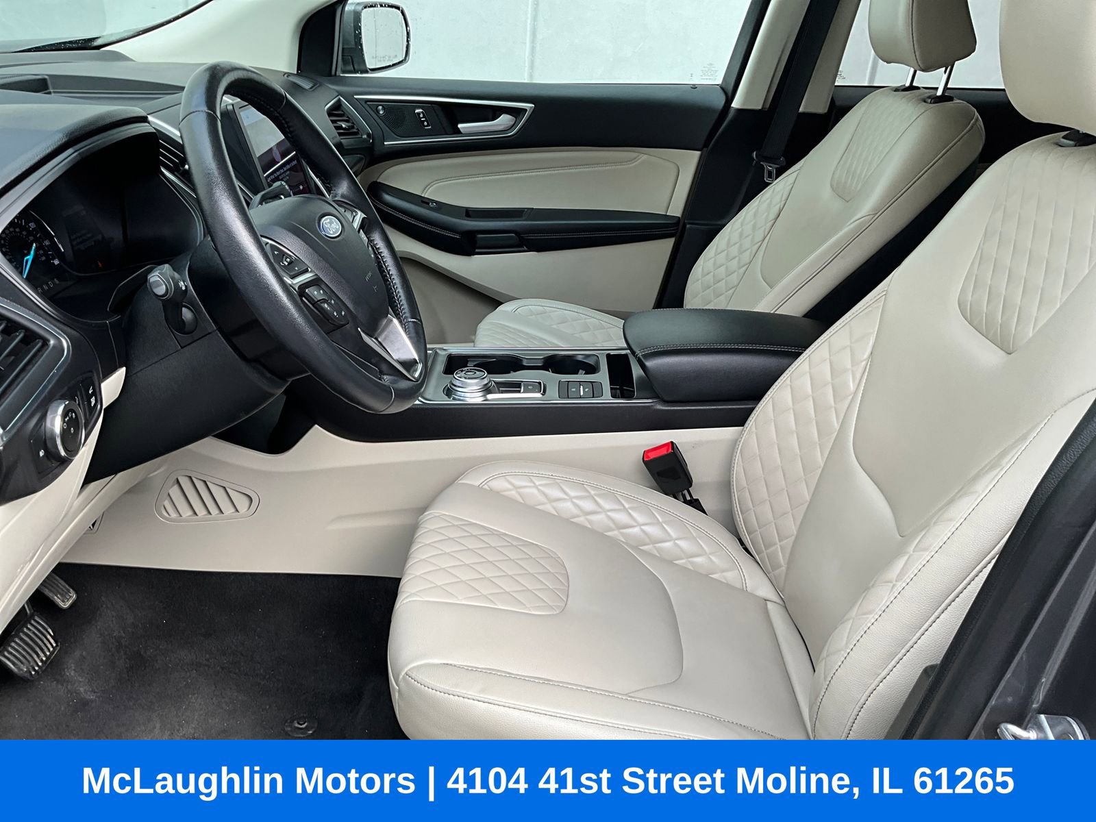 Used 2024 Ford Edge Titanium AWD/4WD image 2