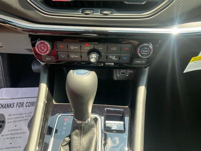 New 2026 Jeep Compass Limited AWD/4WD image 18