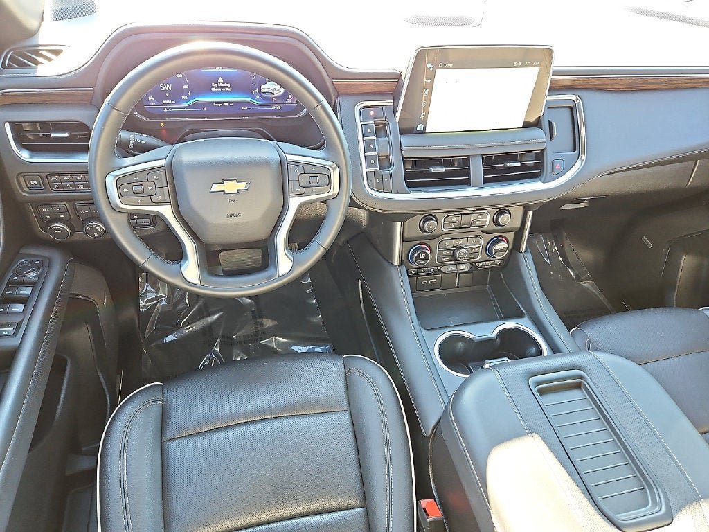Used 2024 Chevrolet Tahoe Premier AWD/4WD image 12