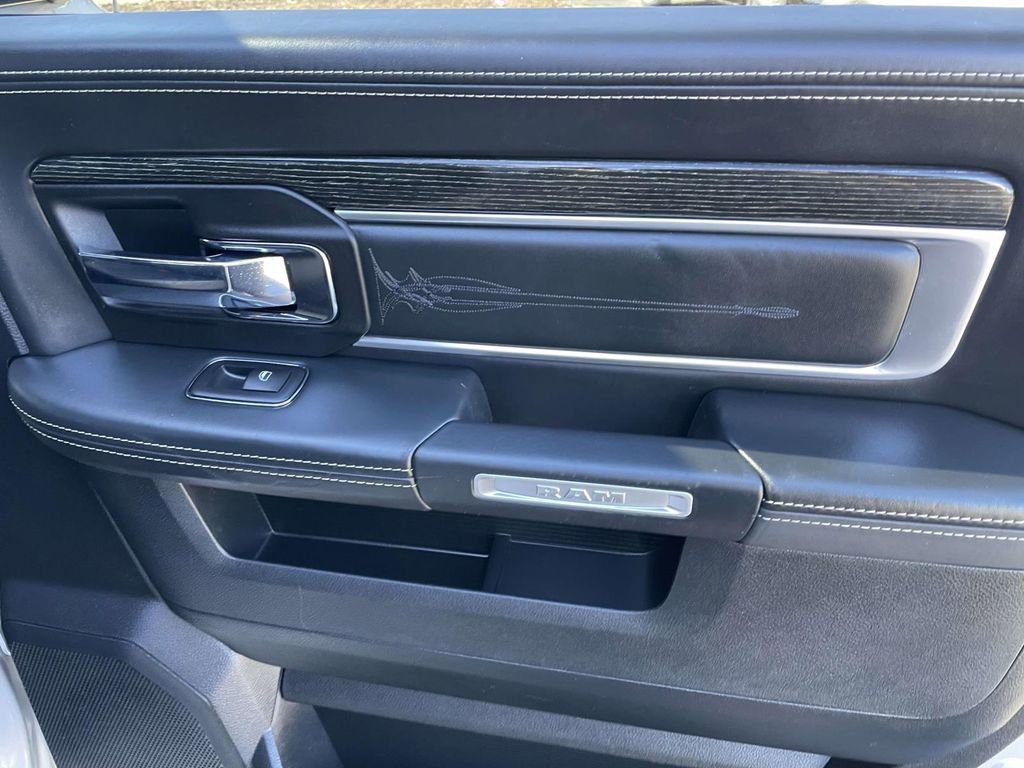 Used 2017 RAM 1500 Limited image 43