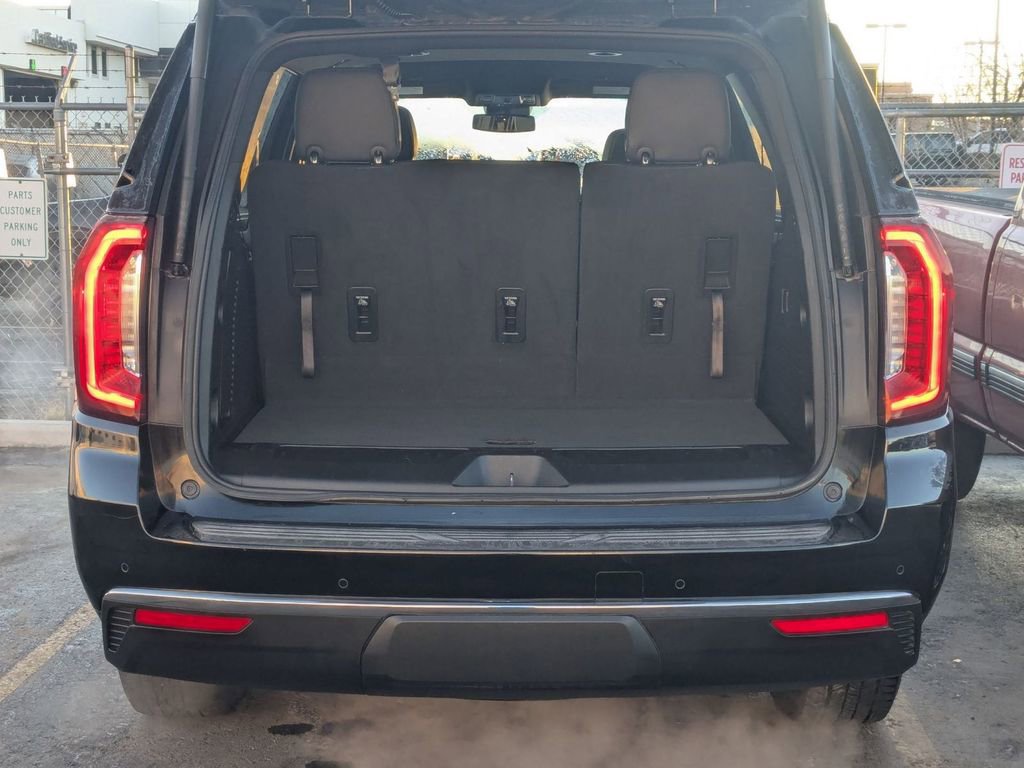 Used 2024 GMC Yukon SLT AWD/4WD image 35