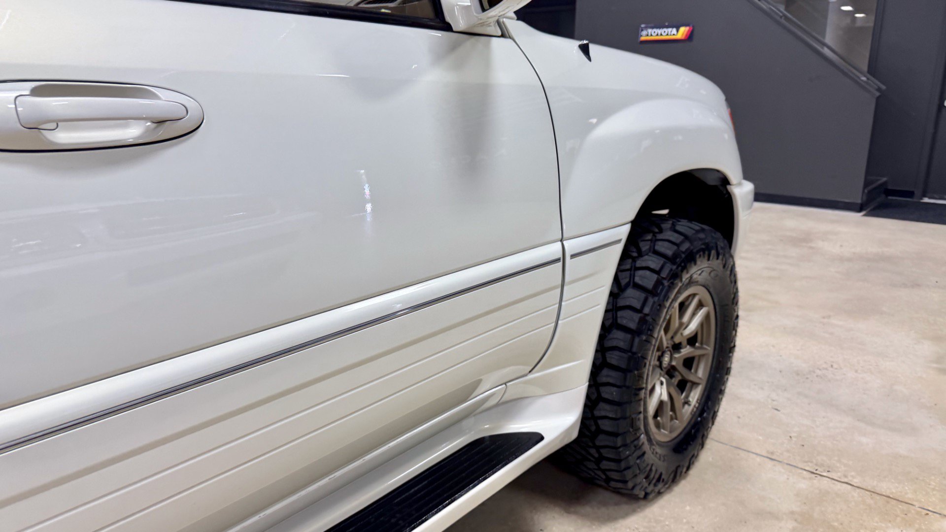 Used 2000 Lexus LX 470 4WD image 20