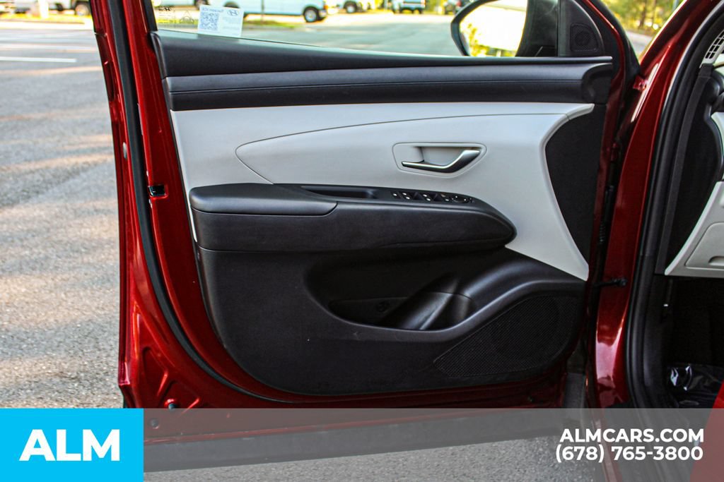 Used 2025 Hyundai Tucson SEL FWD image 38