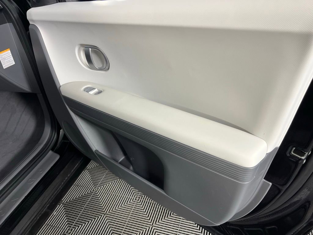 Used 2024 Hyundai Ioniq 5 SEL image 34