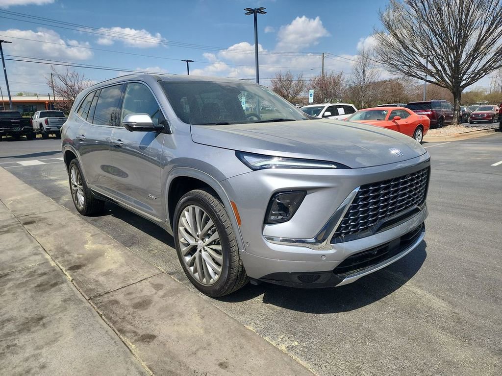 Certified 2025 Buick Enclave Avenir w/ Super Cruise Package image 2