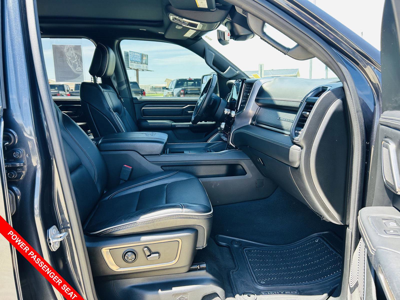 Used 2019 RAM 1500 Limited AWD/4WD image 34