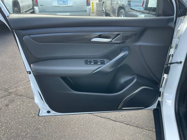 Used 2023 VinFast VF 8 Eco image 15