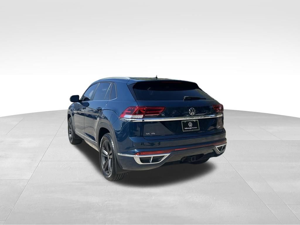 Used 2021 Volkswagen Atlas Cross Sport SE w/ V6 Towing Package FWD image 3
