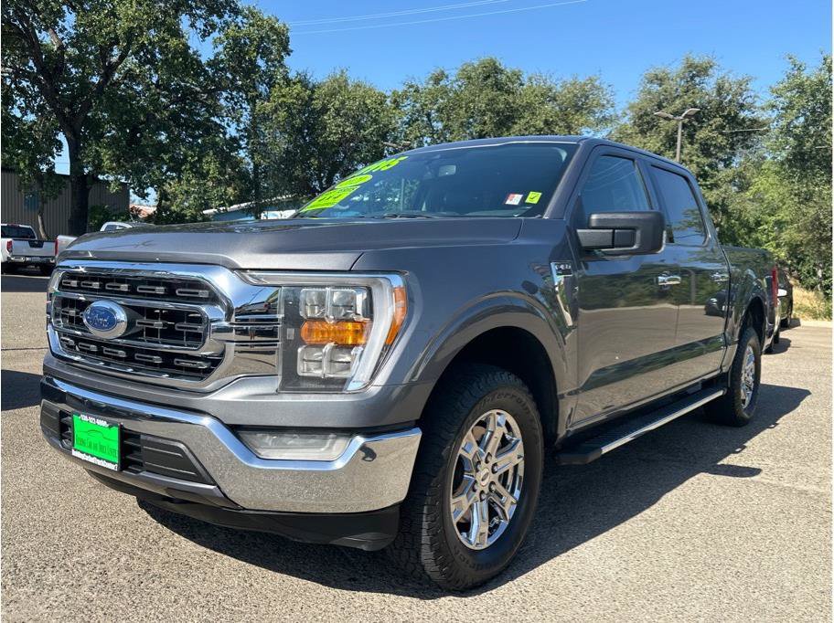 Used 2021 Ford F150 XLT w/ Equipment Group 302A High AWD/4WD image 3