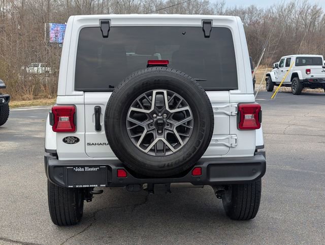 New 2026 Jeep Wrangler Unlimited Sahara AWD/4WD image 6