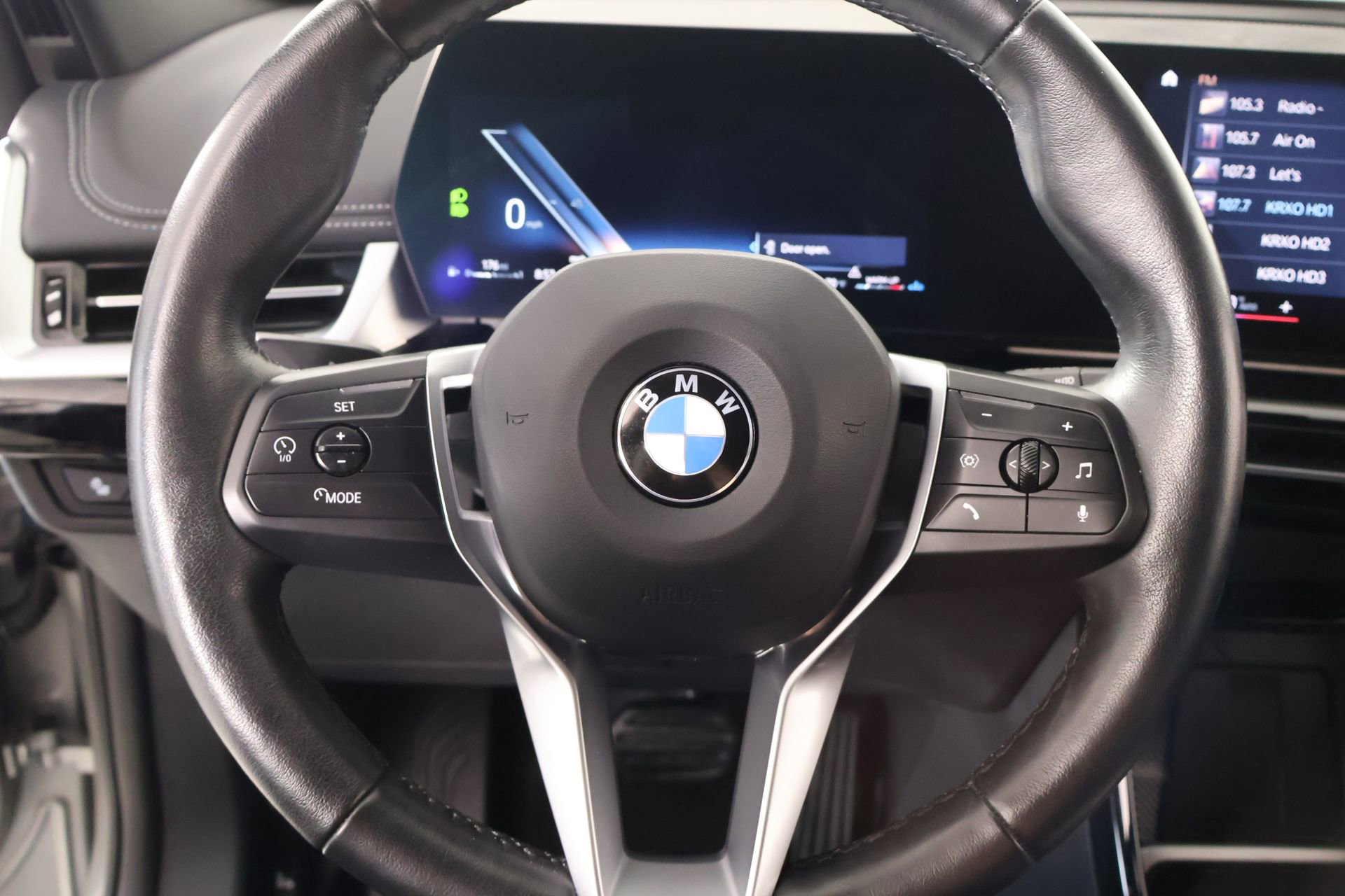 Used 2023 BMW X1 xDrive28i w/ Convenience Package AWD/4WD image 3