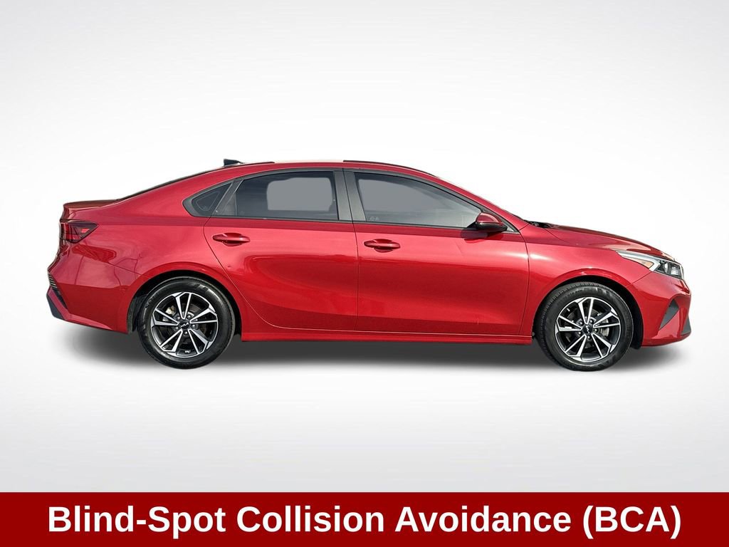 Used 2023 Kia Forte LXS w/ LXS Technology Package image 9