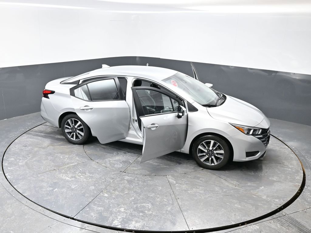Used 2023 Nissan Versa SV image 56