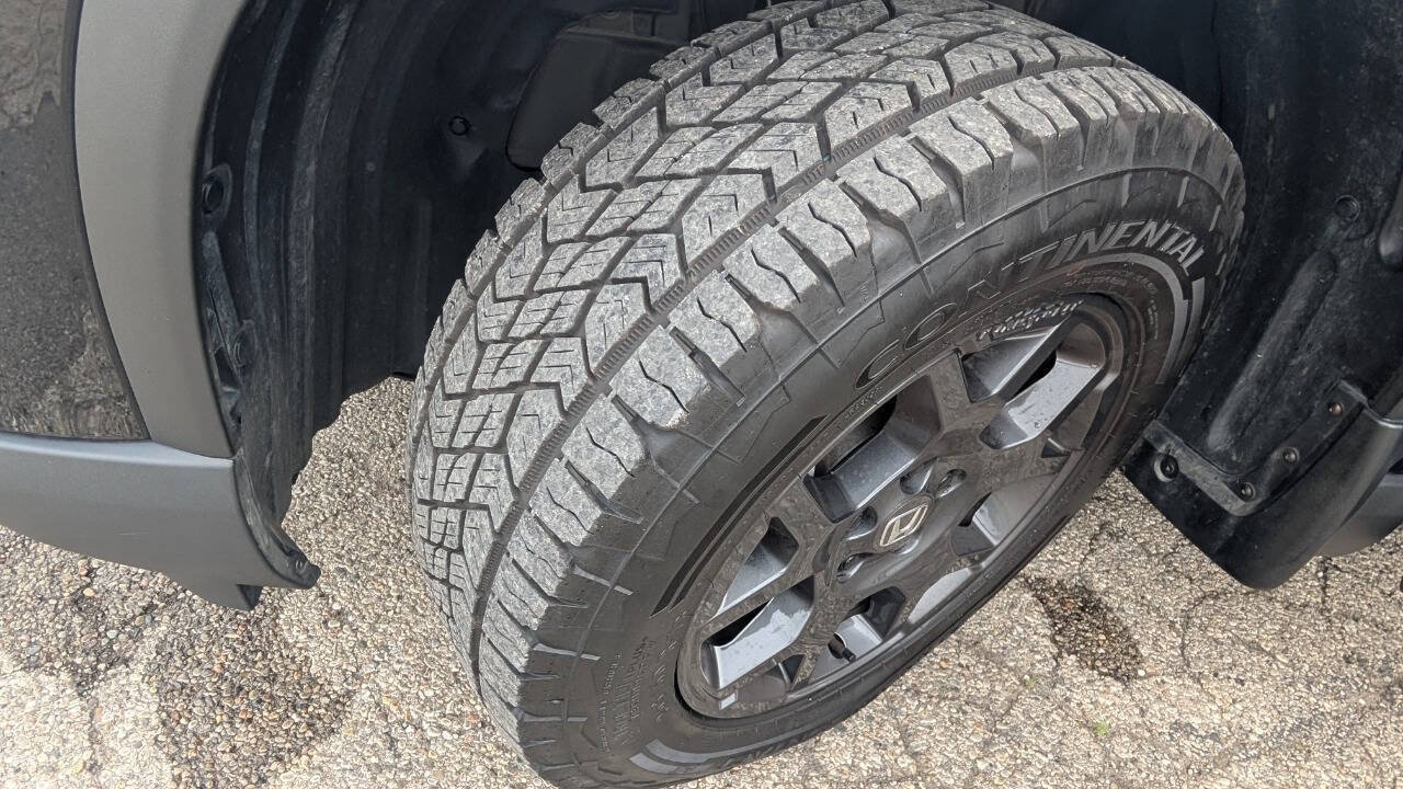 Used 2025 Honda Pilot TrailSport image 17