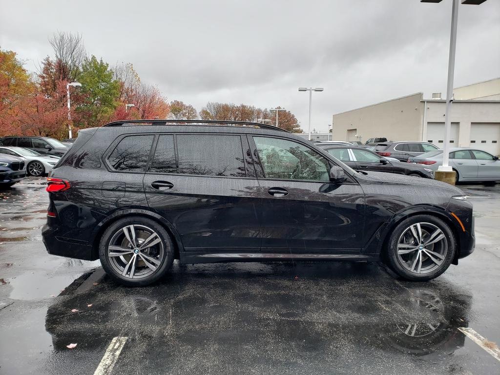 New 2026 BMW X7 xDrive40i w/ Executive Package image 3
