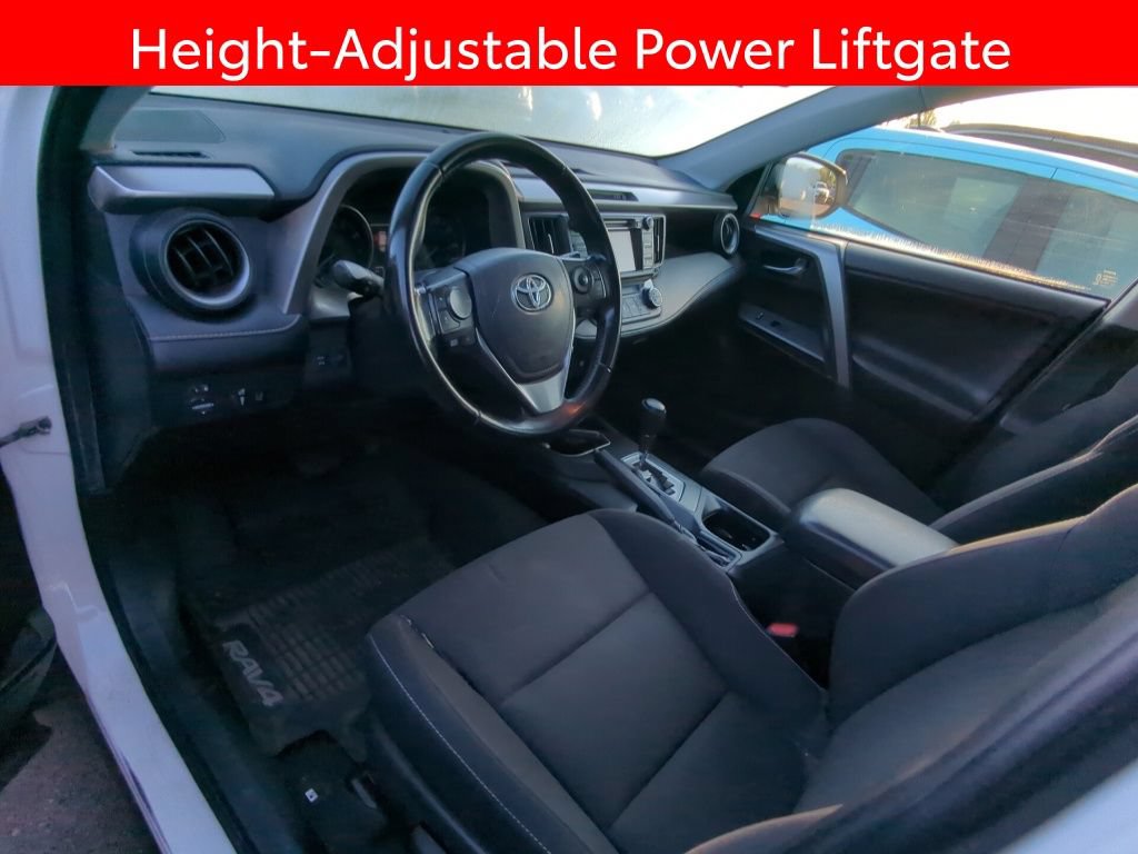 Used 2018 Toyota RAV4 XLE AWD/4WD image 7