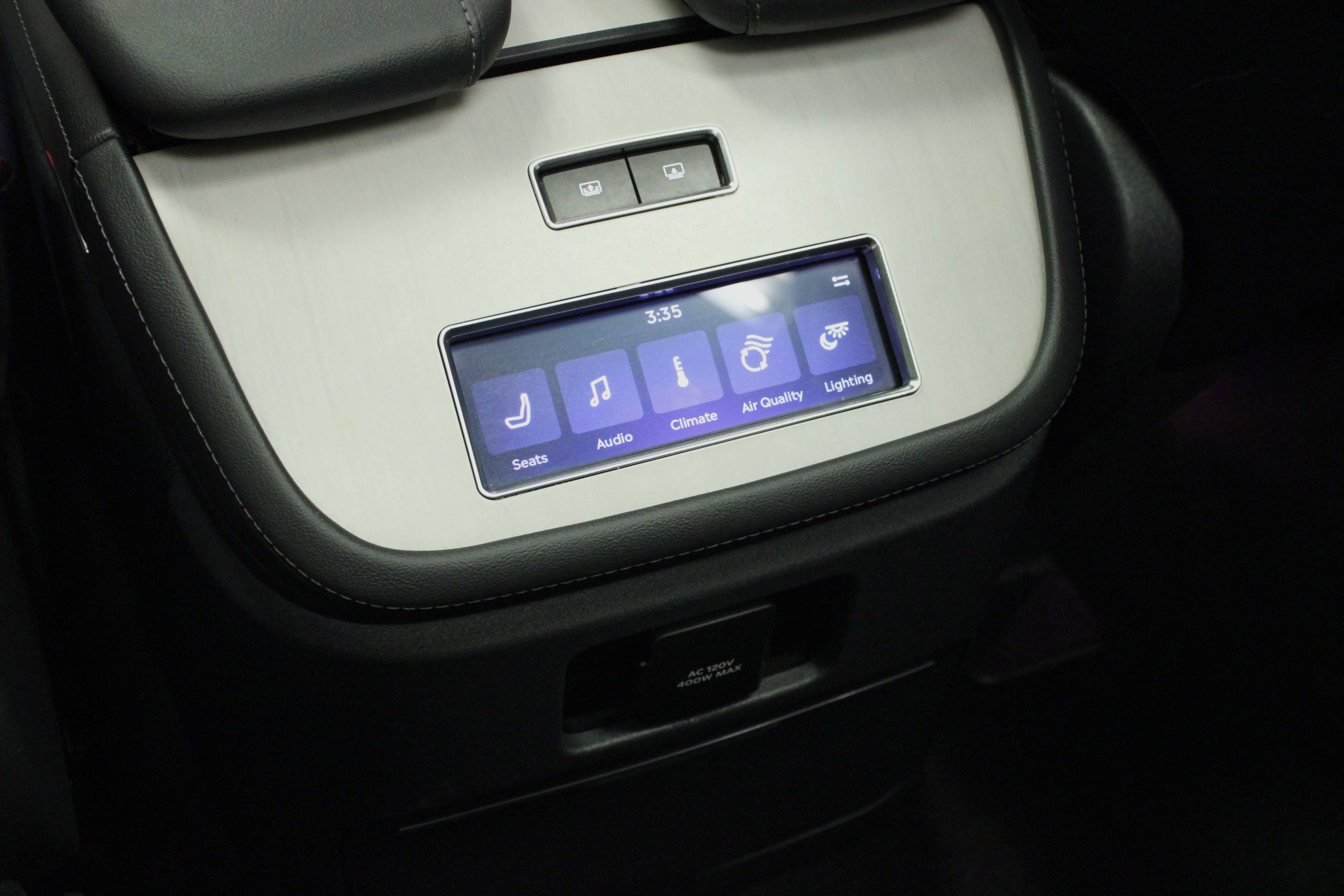 Used 2025 Lincoln Navigator Reserve image 21