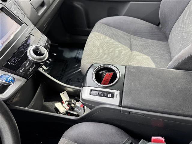 Used 2014 Toyota Prius V Three image 15