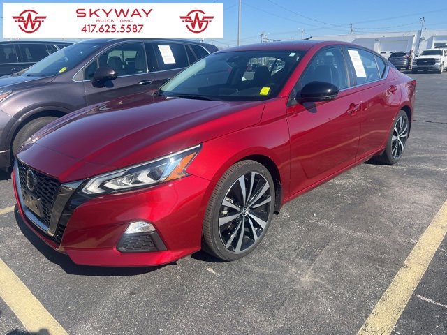 Used 2021 Nissan Altima 2.5 SR w/ SR Premium Package image 1