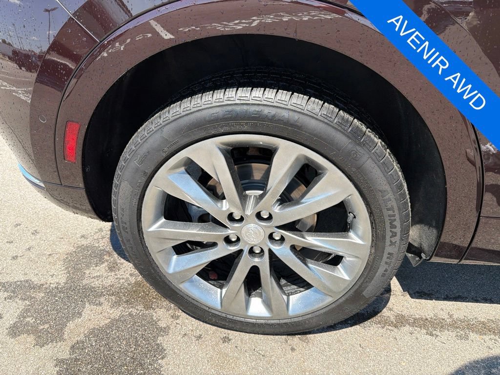 Used 2021 Buick Envision Avenir w/ Technology Package II AWD/4WD image 35