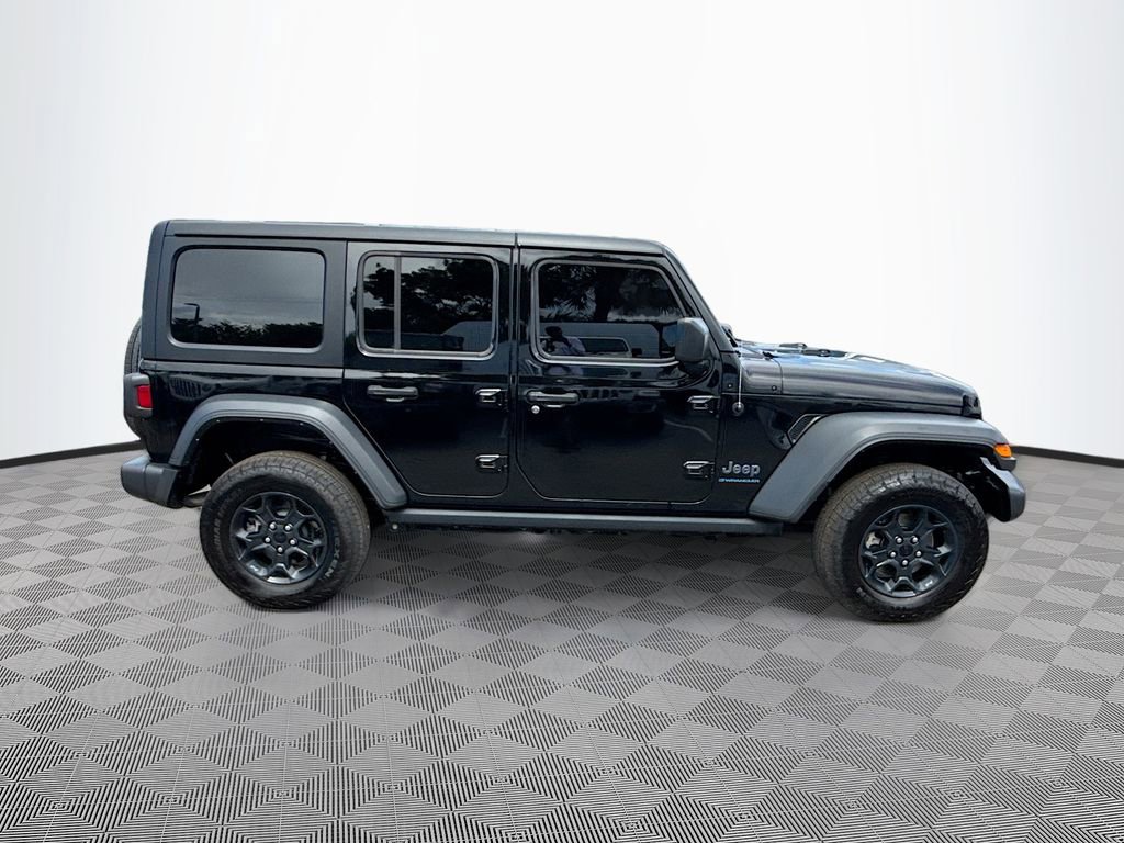 Used 2023 Jeep Wrangler Unlimited w/ 8.4" Radio Group AWD/4WD image 5