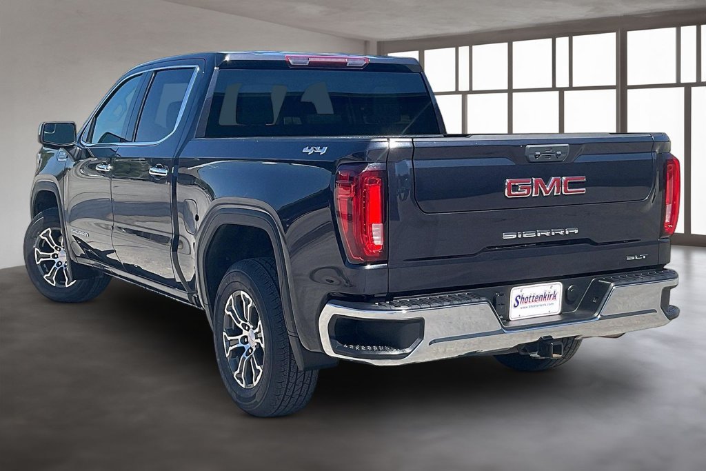Used 2025 GMC Sierra 1500 SLT AWD/4WD image 4