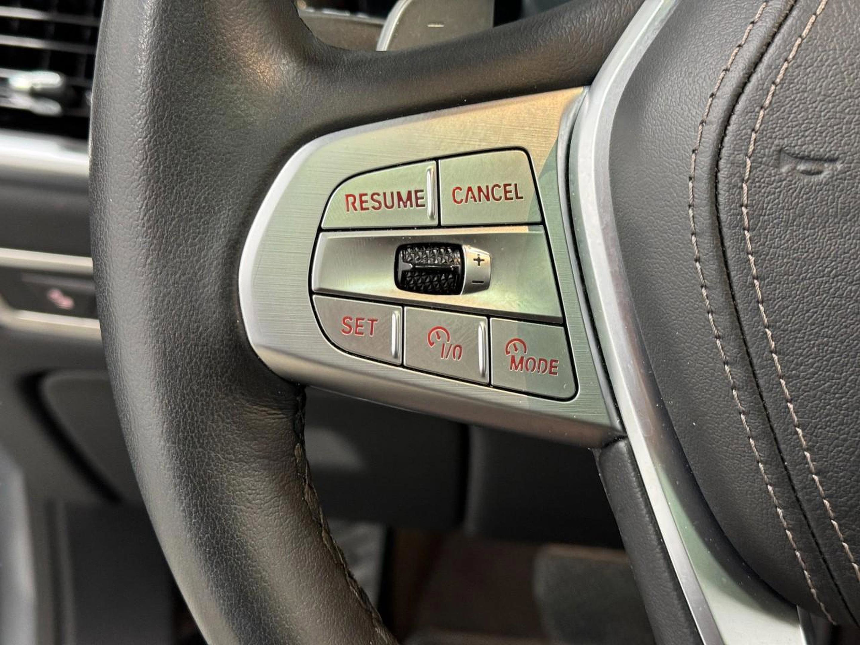 Used 2025 BMW X7 xDrive40i image 34