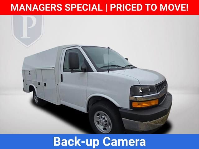 New 2025 Chevrolet Express 3500 w/ Power Convenience Package image 2