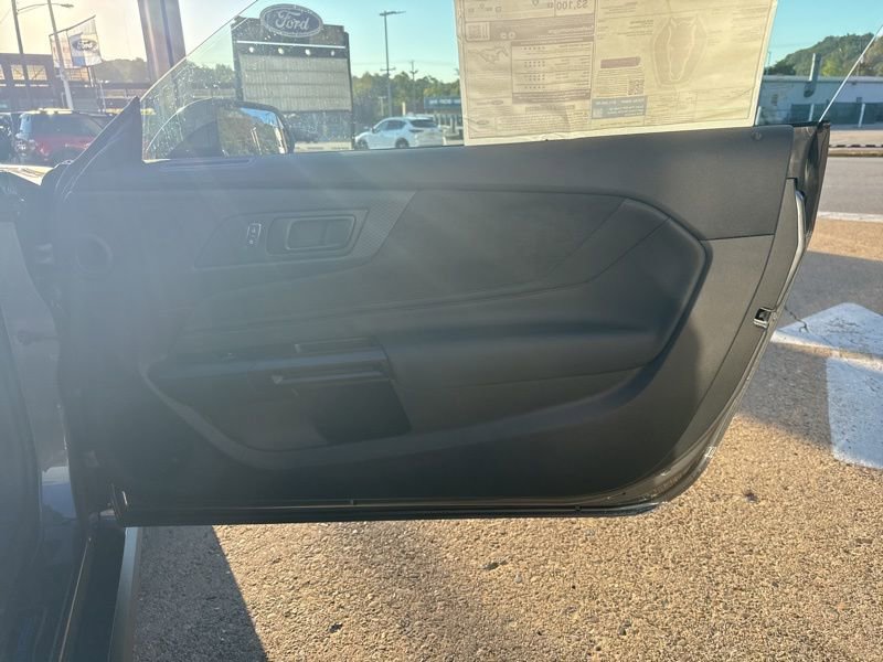 New 2025 Ford Mustang Dark Horse image 15