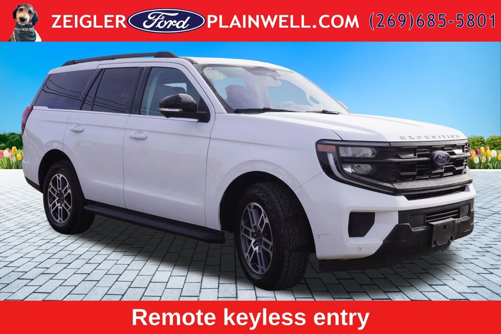 Used 2025 Ford Expedition Active AWD/4WD image 7